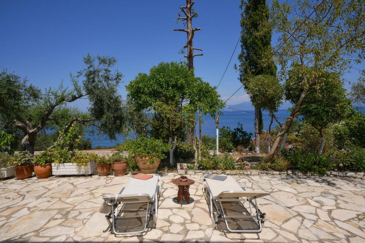 New! Paxoswhite Sea View Apartments & Studios! Gaios Exterior foto