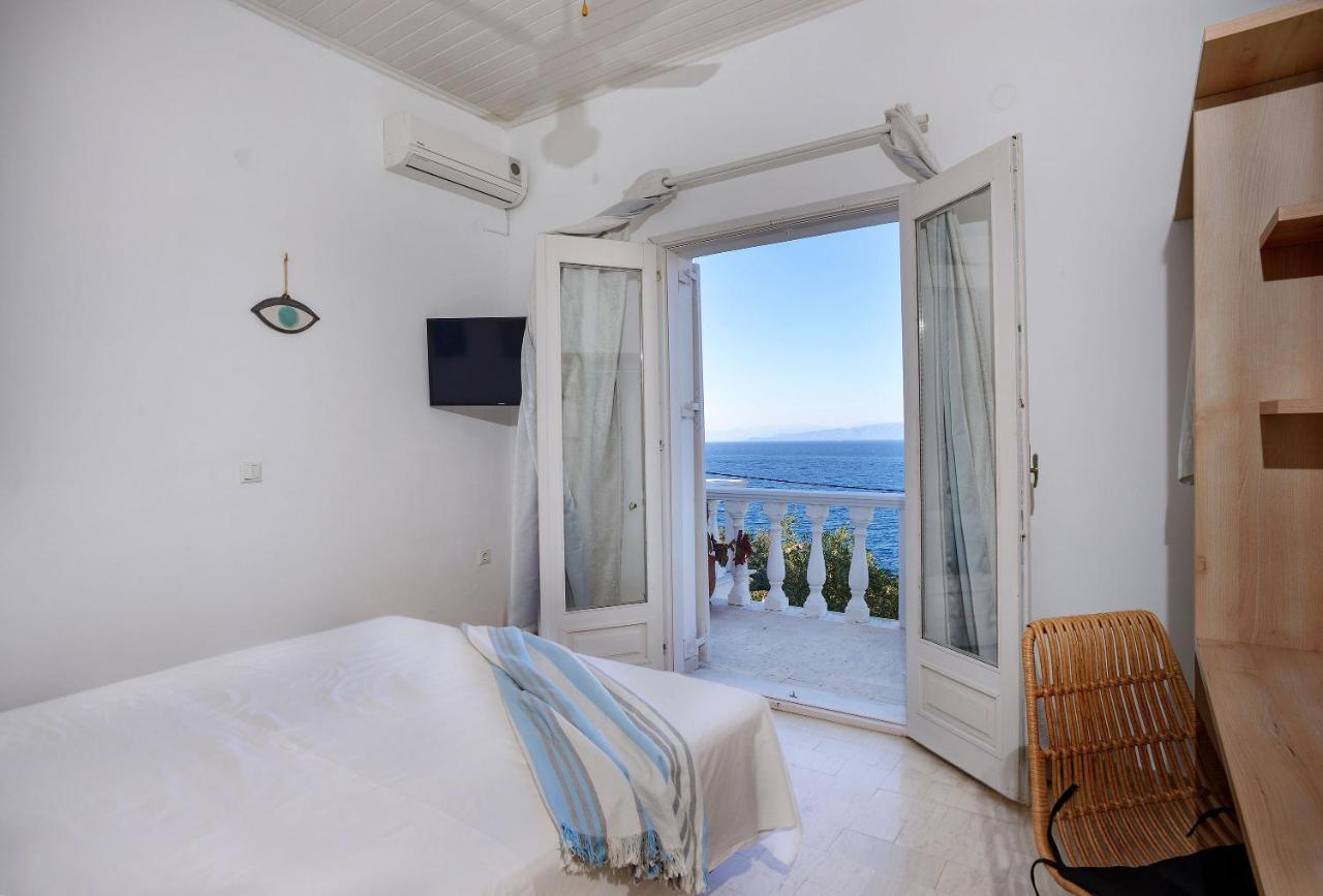 New! Paxoswhite Sea View Apartments & Studios! Gaios Exterior foto